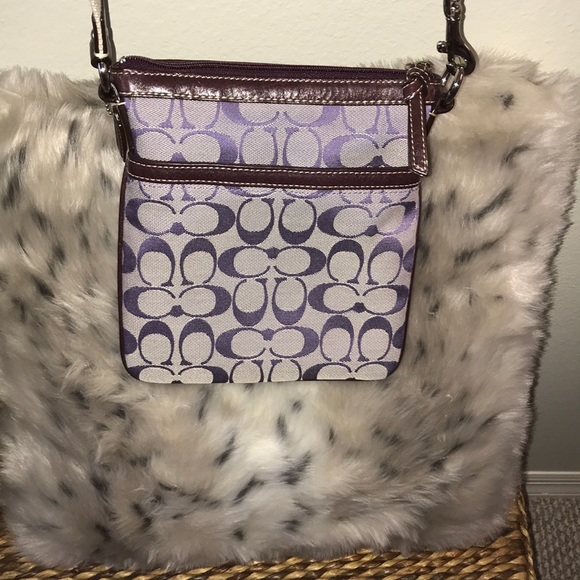 COACH MATCHING CROSSBODY BAG AND WRISTLET - Picture 7 of 13